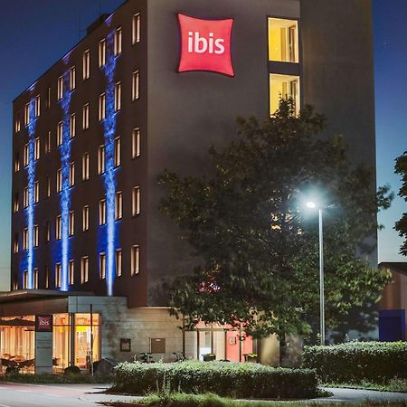 Ibis Hotel Friedrichshafen Airport Messe Экстерьер фото