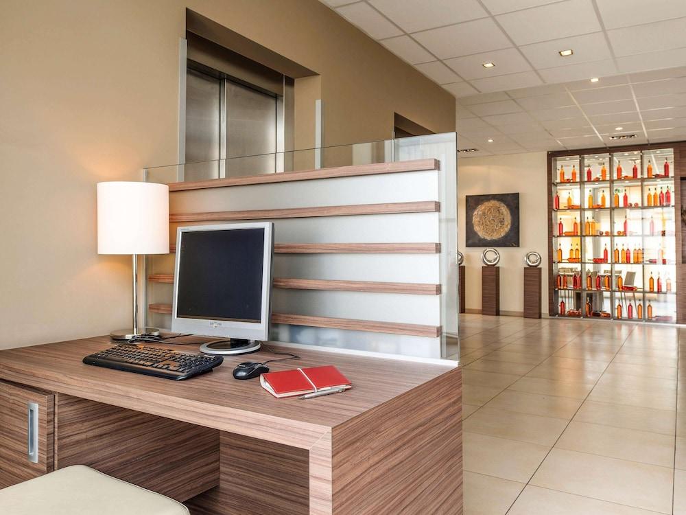 Ibis Hotel Friedrichshafen Airport Messe Экстерьер фото