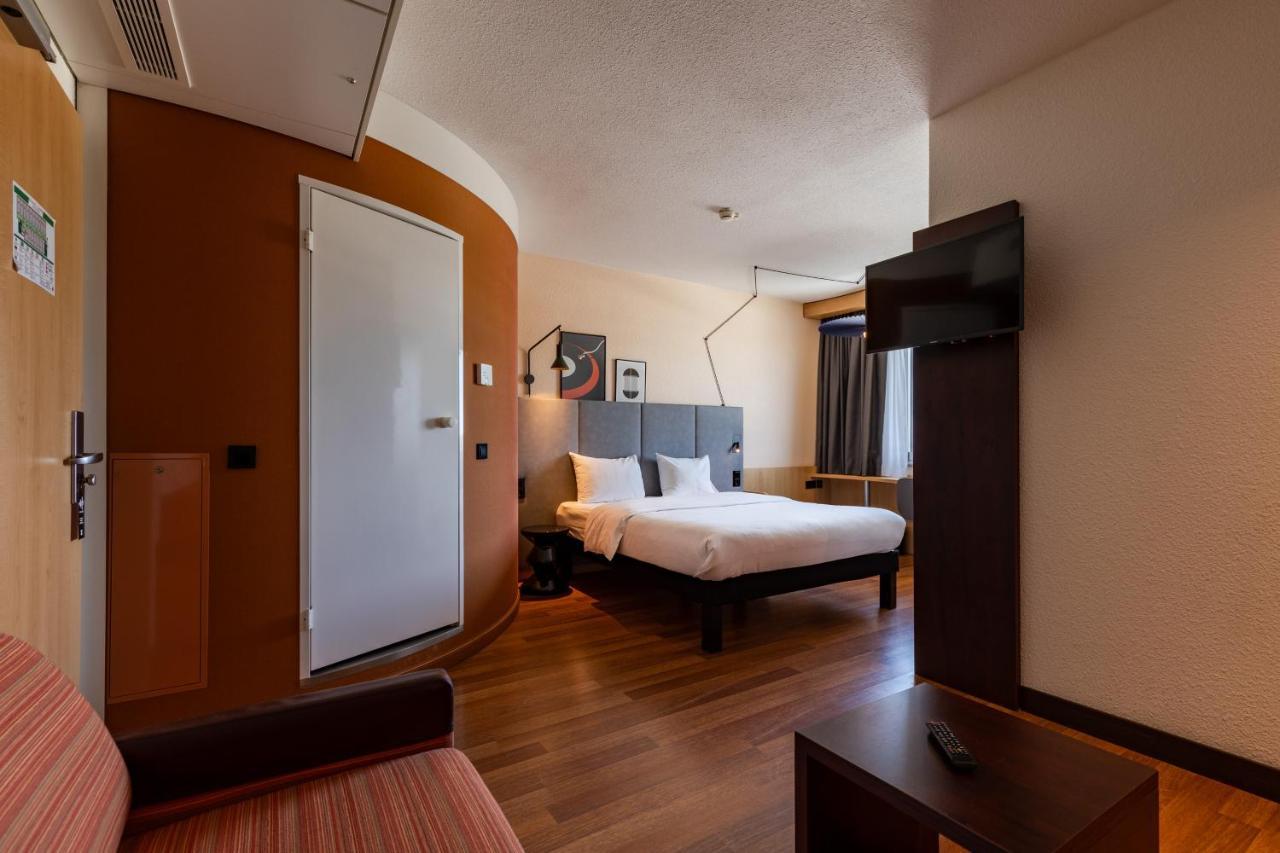 Ibis Hotel Friedrichshafen Airport Messe Экстерьер фото